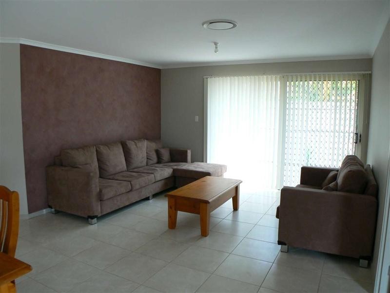 2 Bayley Court, Urraween QLD 4655