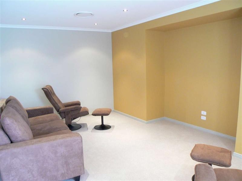 2 Bayley Court, Urraween QLD 4655