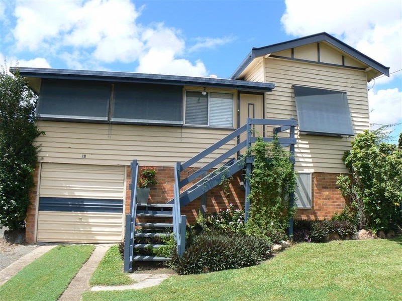 20  Beach Rd, Pialba QLD 4655
