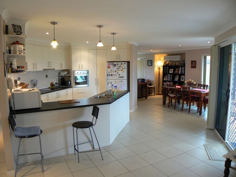 9 Dundee Dr, Kawungan QLD 4655