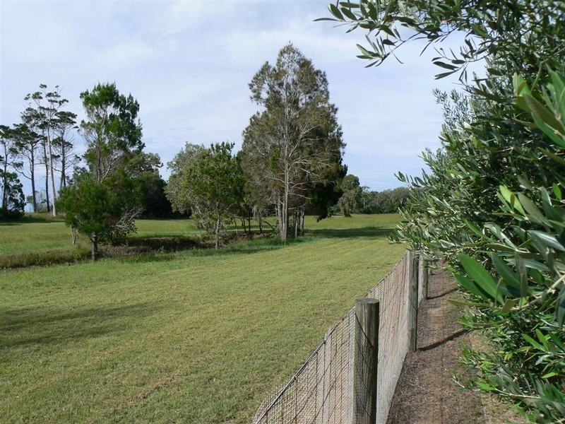 23 Ocean Park Dr, Dundowran Beach QLD 4655