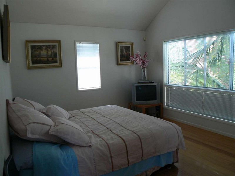 23 Ocean Park Dr, Dundowran Beach QLD 4655