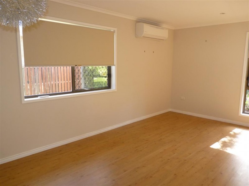 40 Limpus St, Urangan QLD 4655