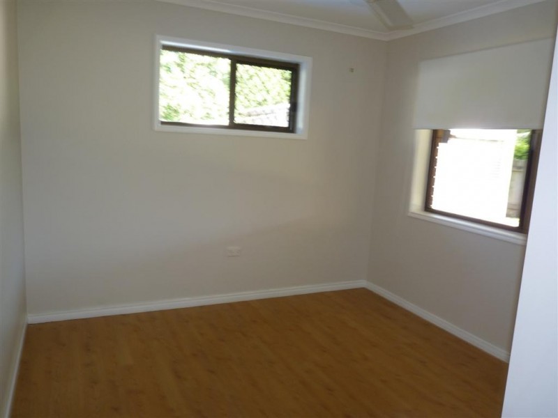 40 Limpus St, Urangan QLD 4655