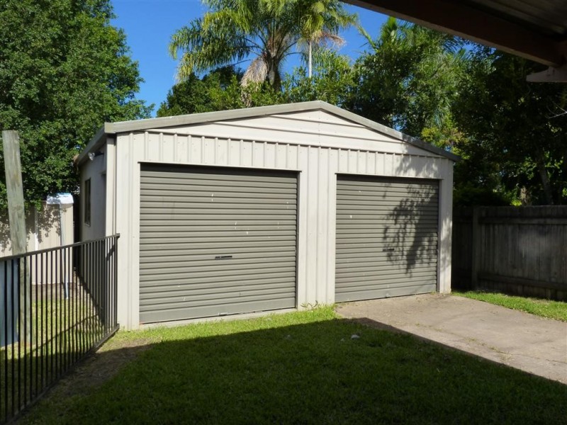 40 Limpus St, Urangan QLD 4655