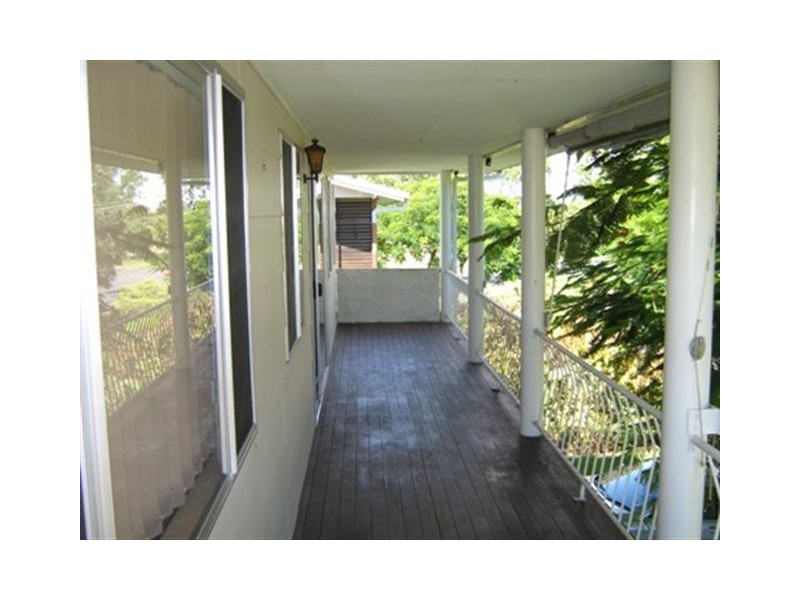 26 Esplanade, Point Vernon QLD 4655