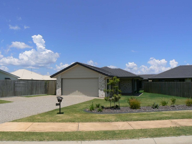 Unit 1/38 Bayswater Dr (L279), Urraween QLD 4655