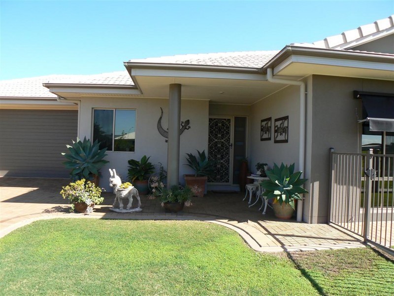 6 Bayley Court, Urraween QLD 4655