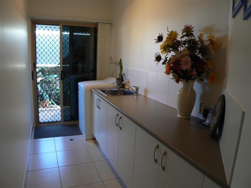 6 Bayley Court, Urraween QLD 4655