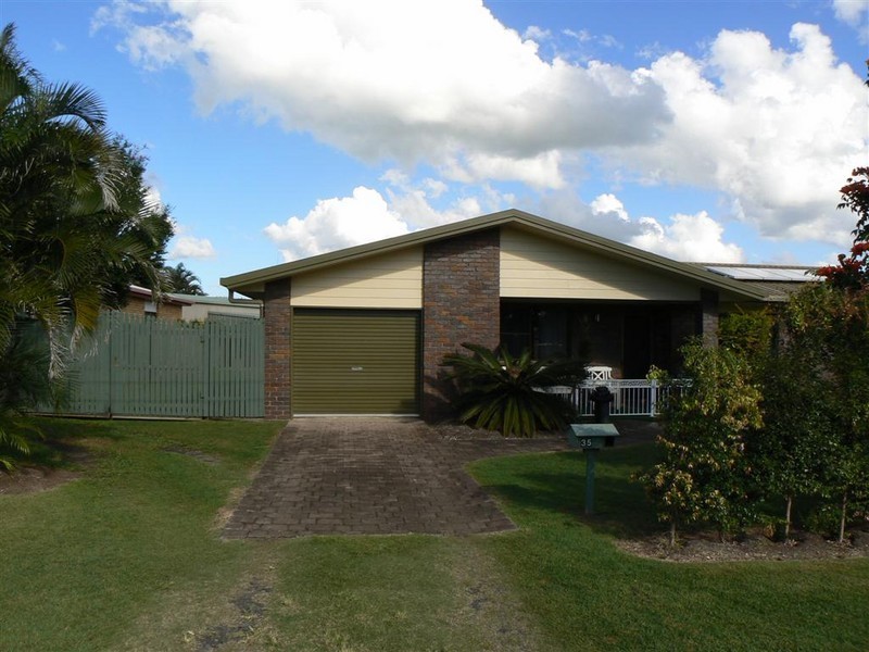 35 Old Maryborough Rd, Pialba QLD 4655