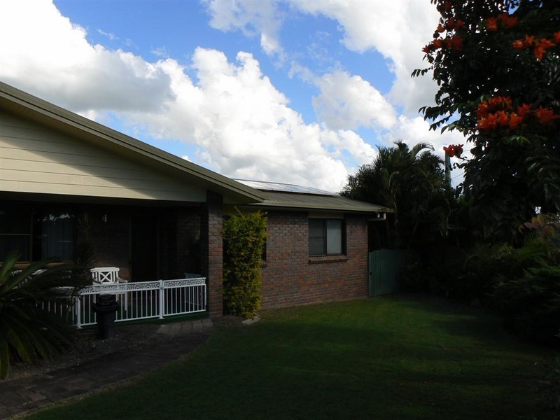 35 Old Maryborough Rd, Pialba QLD 4655