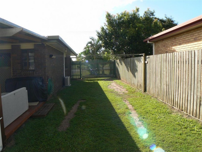 35 Old Maryborough Rd, Pialba QLD 4655