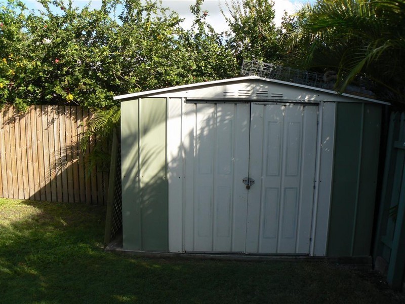 35 Old Maryborough Rd, Pialba QLD 4655