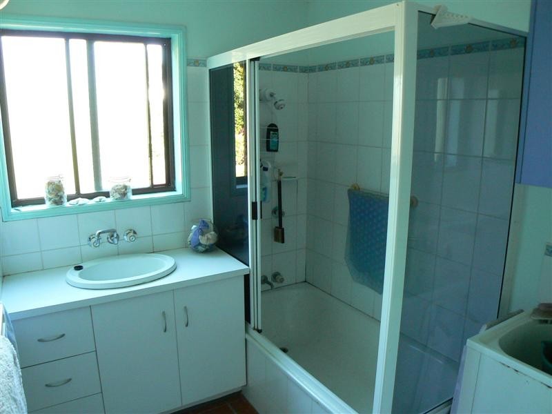 4 Balmoral Court, Urraween QLD 4655