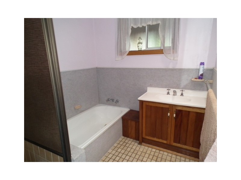 17 Mackenzie Ct, Pialba QLD 4655