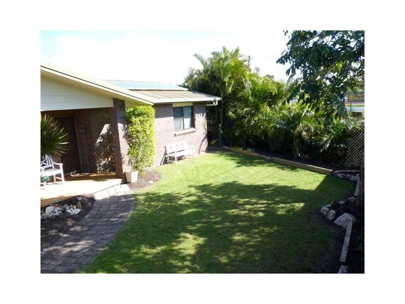 35 Old Maryborough Rd, Pialba QLD 4655