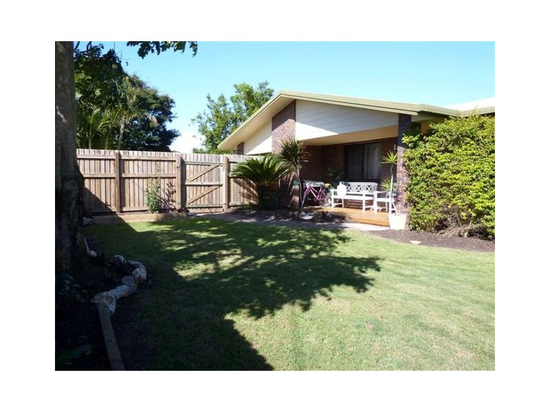 35 Old Maryborough Rd, Pialba QLD 4655