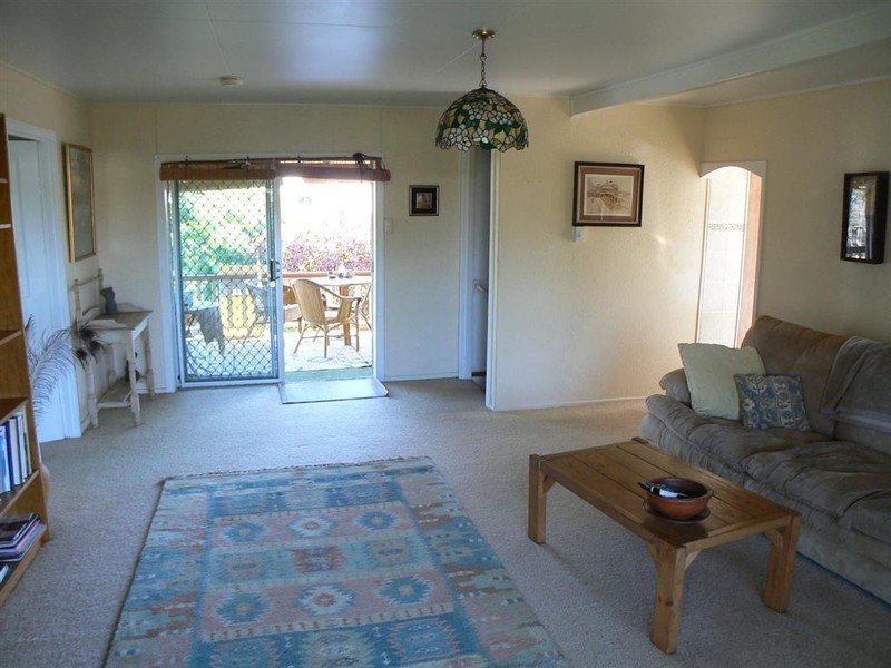 1 Kurrajong Cr, Point Vernon QLD 4655