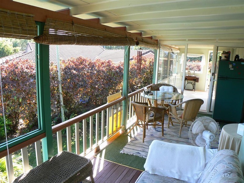 1 Kurrajong Cr, Point Vernon QLD 4655