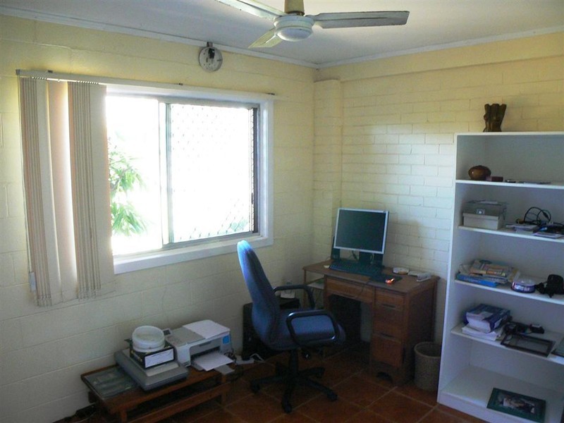 1 Kurrajong Cr, Point Vernon QLD 4655