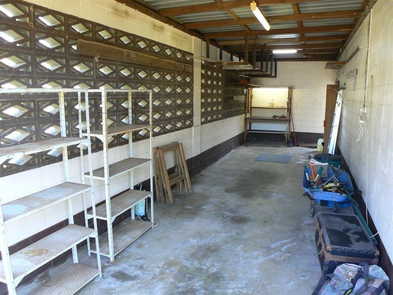 1 Kurrajong Cr, Point Vernon QLD 4655