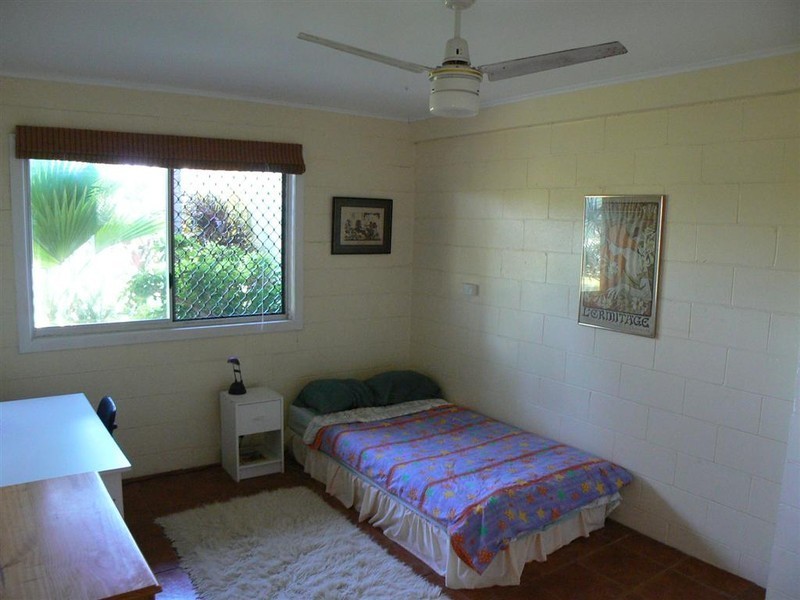 1 Kurrajong Cr, Point Vernon QLD 4655