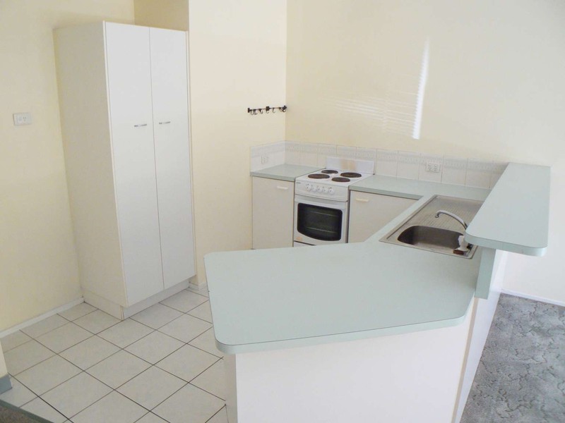 Unit 4/274 Main St, Kawungan QLD 4655