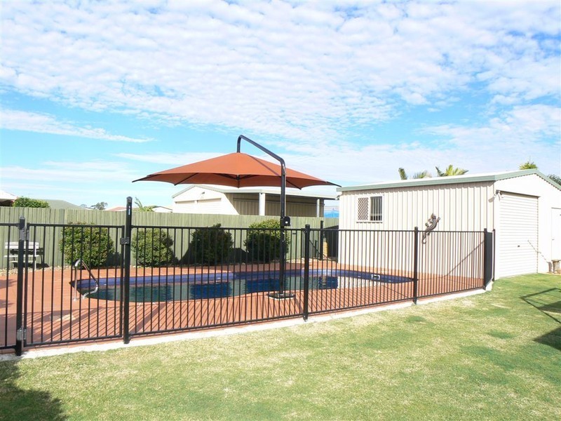 56 Mackay Dr, Kawungan QLD 4655