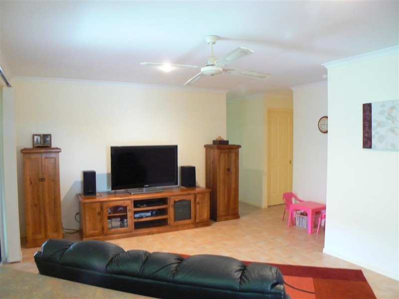 56 Mackay Dr, Kawungan QLD 4655