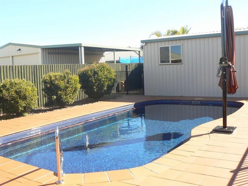 56 Mackay Dr, Kawungan QLD 4655