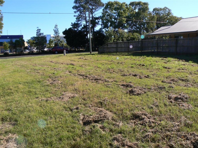 7 Pilot St, Urangan QLD 4655