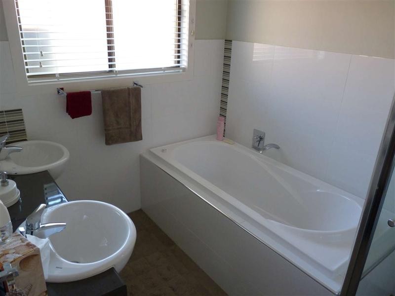 4  Darby Ct, Pialba QLD 4655