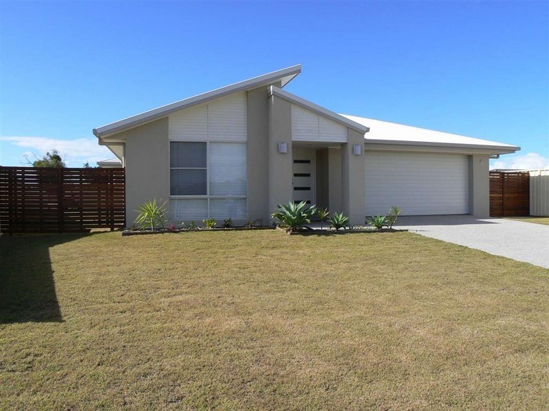 5 Honey Myrtle Cl, Burrum Heads QLD 4659