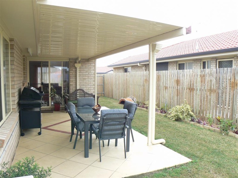 3 Dory Drive, Point Vernon QLD 4655