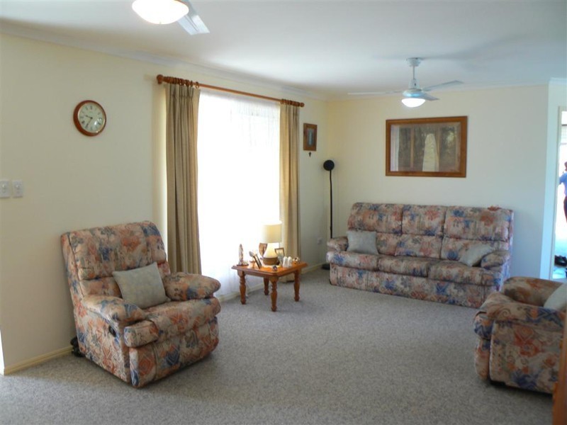 10 Harvard Pl, Urraween QLD 4655