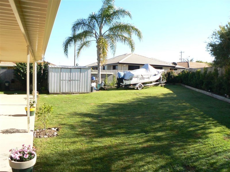 10 Harvard Pl, Urraween QLD 4655