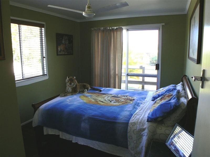 62 Drummond Street, Urangan QLD 4655