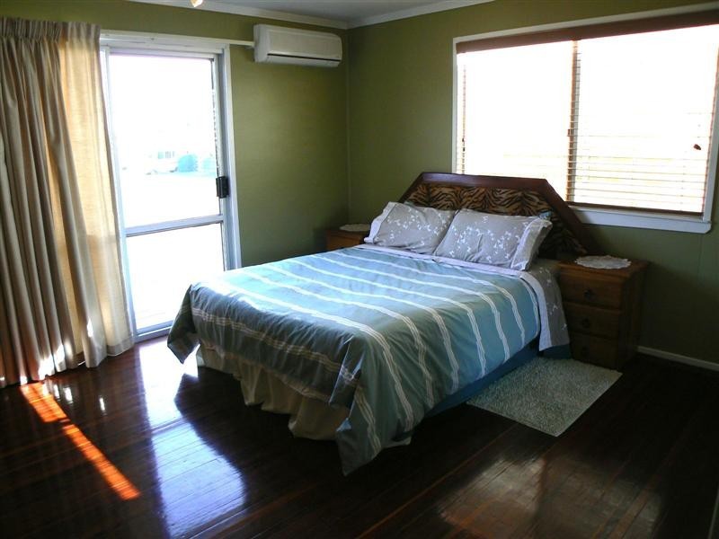 62 Drummond Street, Urangan QLD 4655