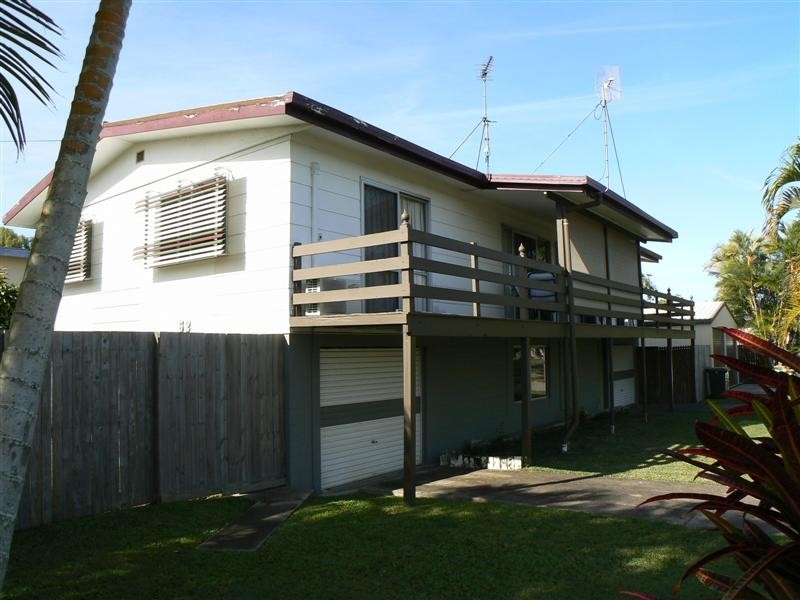 62 Drummond Street, Urangan QLD 4655