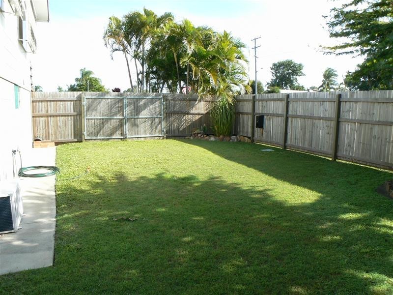 62 Drummond Street, Urangan QLD 4655