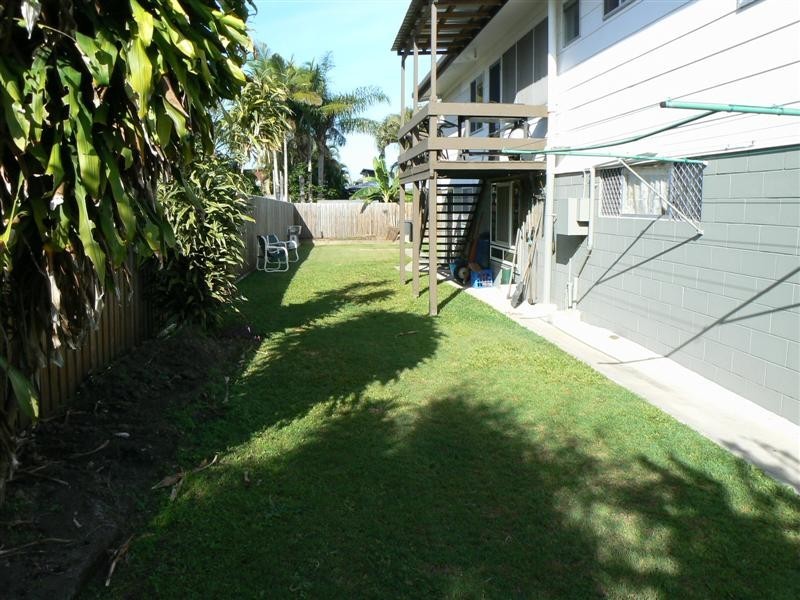 62 Drummond Street, Urangan QLD 4655