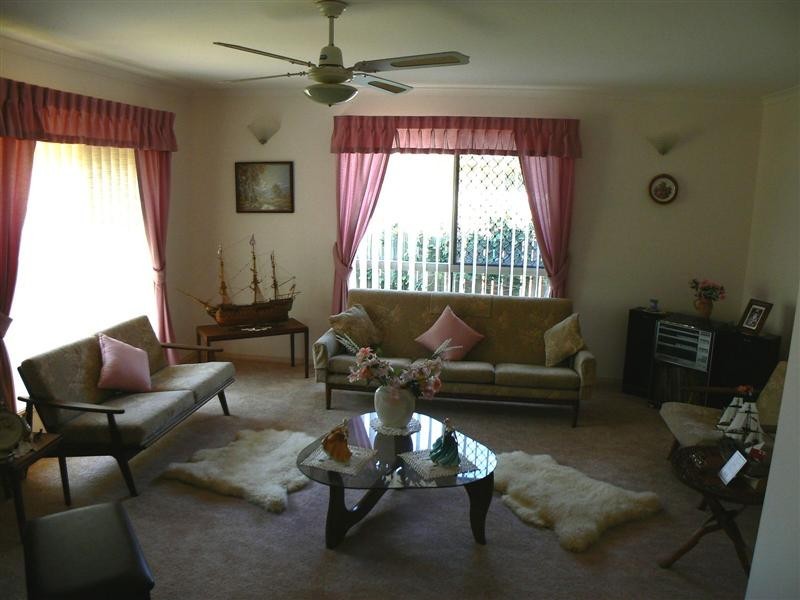 15 Karina Ct, Urangan QLD 4655
