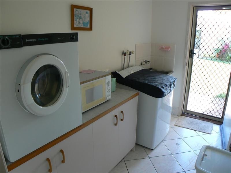 15 Karina Ct, Urangan QLD 4655
