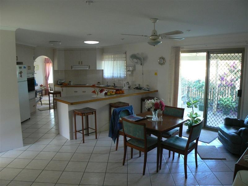 15 Karina Ct, Urangan QLD 4655