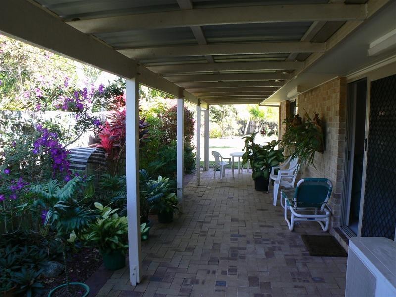15 Karina Ct, Urangan QLD 4655