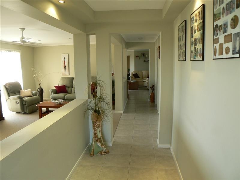 23 Lakes Bvd, Burrum Heads QLD 4659