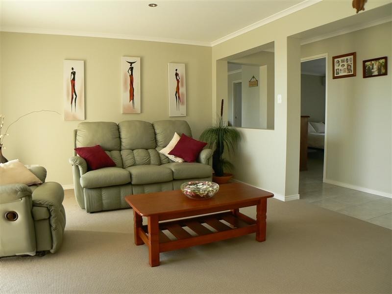 23 Lakes Bvd, Burrum Heads QLD 4659