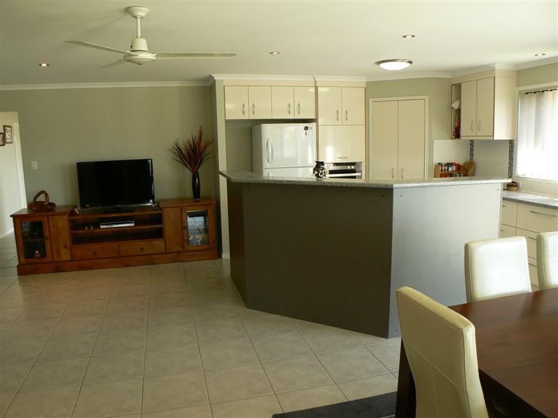 23 Lakes Bvd, Burrum Heads QLD 4659