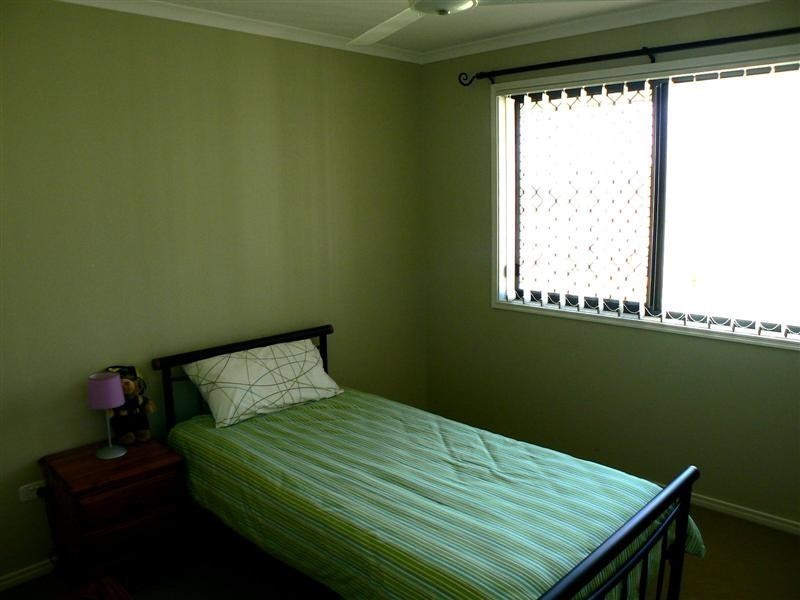 23 Lakes Bvd, Burrum Heads QLD 4659