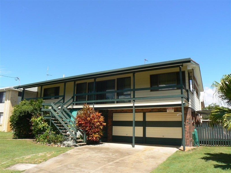 595 Esplanade, Urangan QLD 4655